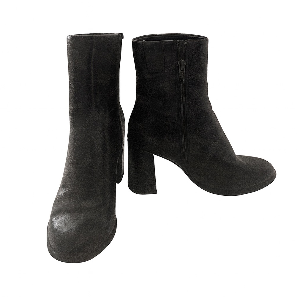 Elegant Black Ankle Boots